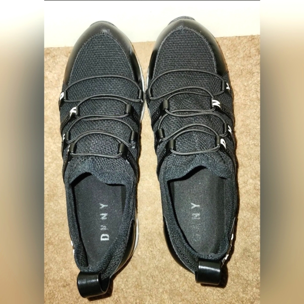 DKNY Fashion Sneakers Black&White Pull on- No Lace Tie  Shoe - Picture 8 of 9